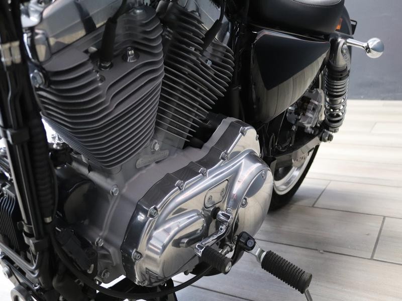 Harley Davidson Sportster XL883L SuperLow