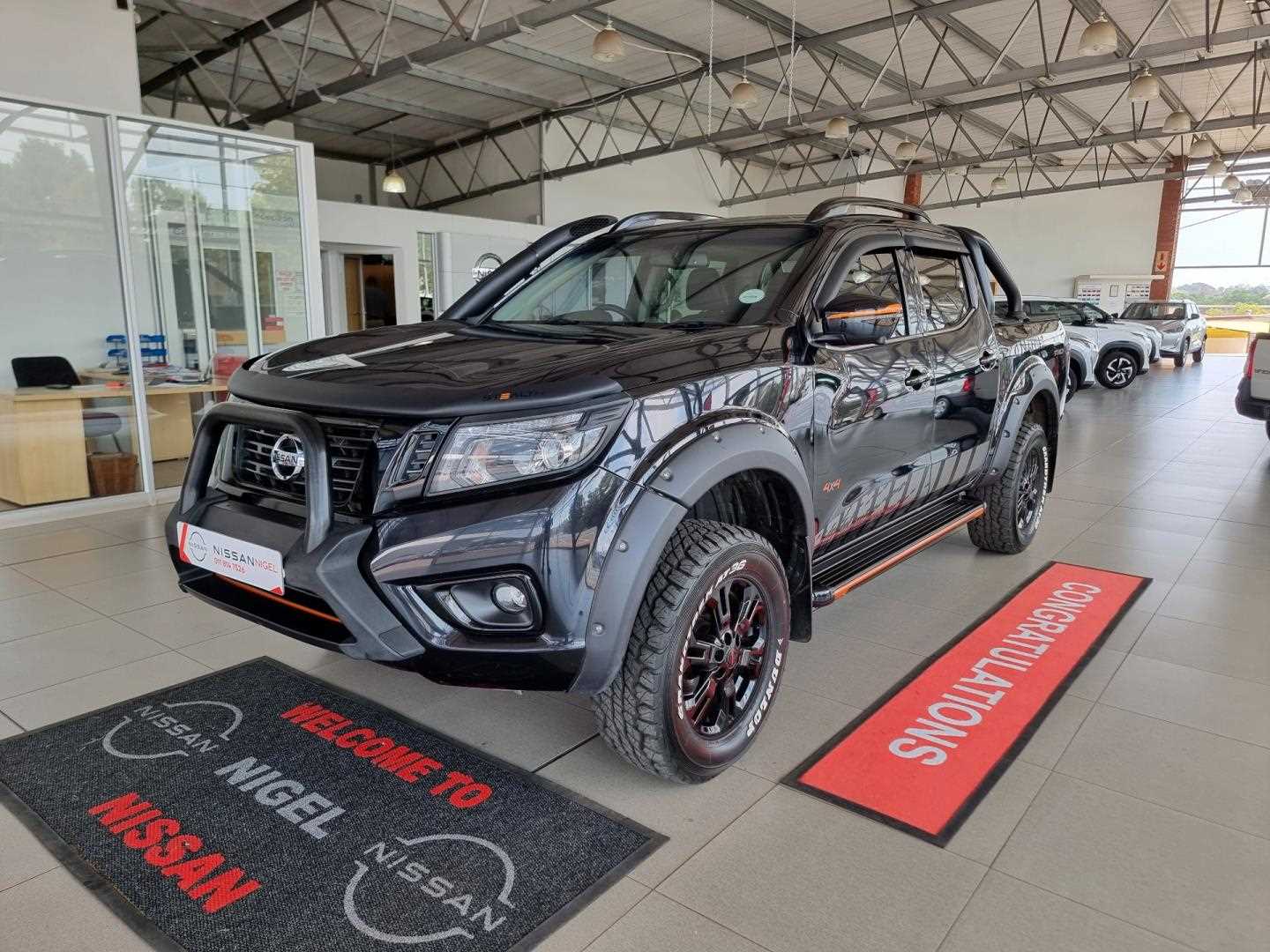 Nissan NAVARA 2.3D STEALTH 4X4 A/T P/U D/C for Sale in South Africa