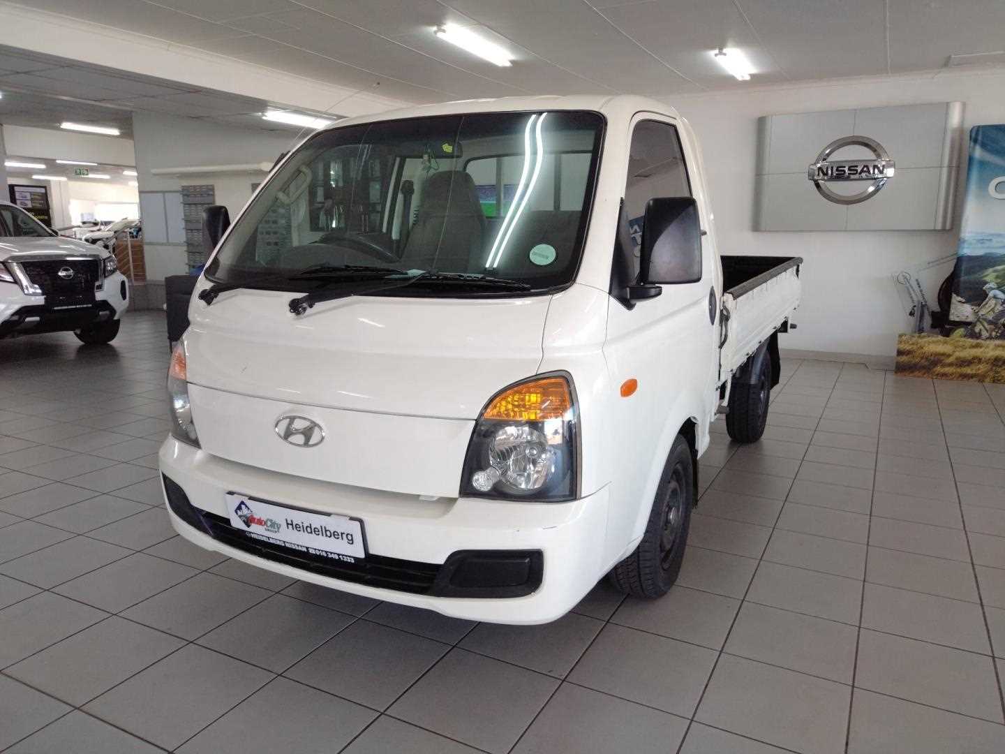 Hyundai H100 2.6D F/C D/S for Sale in South Africa