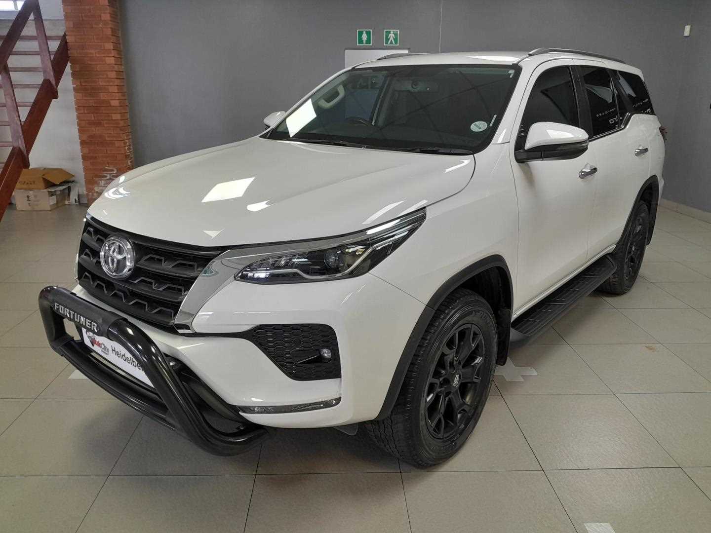 Toyota FORTUNER 2.8GD-6 R/B A/T for Sale in South Africa