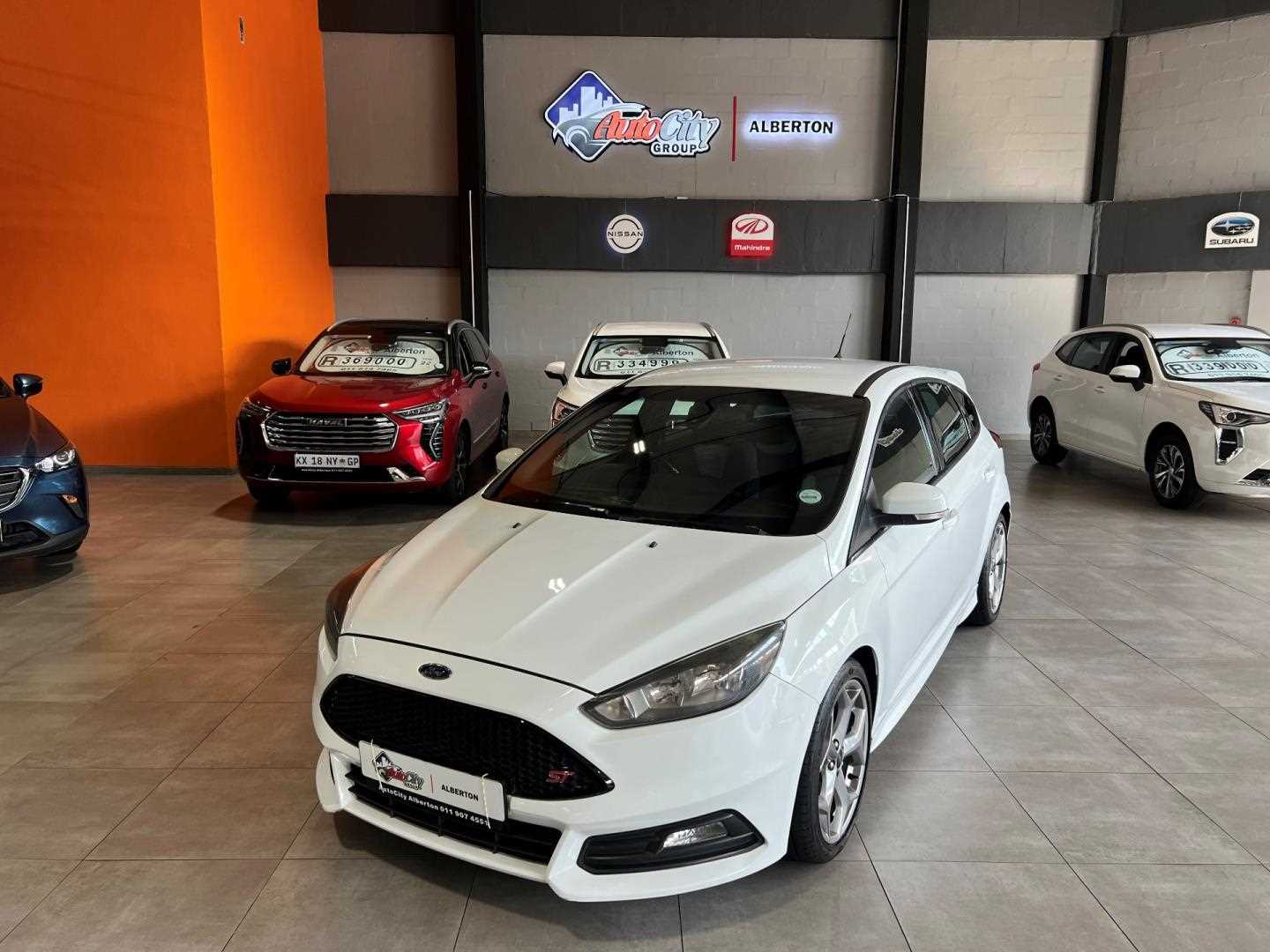 FORD FOCUS 2.0 ECOBOOST ST1 for Sale in South Africa